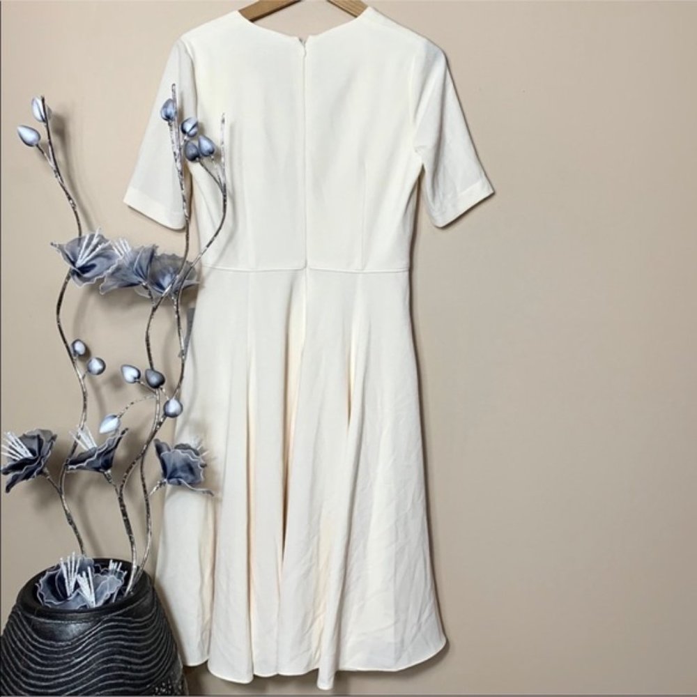 Gal Meets Glam Collection Edith Crepe City Dress - Picture 4 of 6